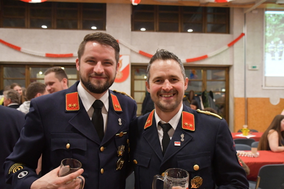 Kommandanten unter sich - Markus Bacher von der FF Ferndorf und Hannes M&uuml;ller von der FF Paternion