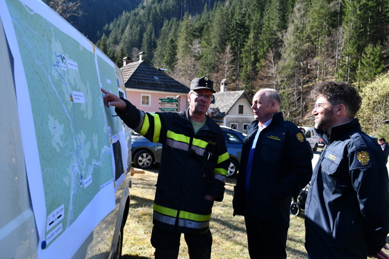 FF Kdt Volkmar Buchacher erklärt das Einsatzgebiet